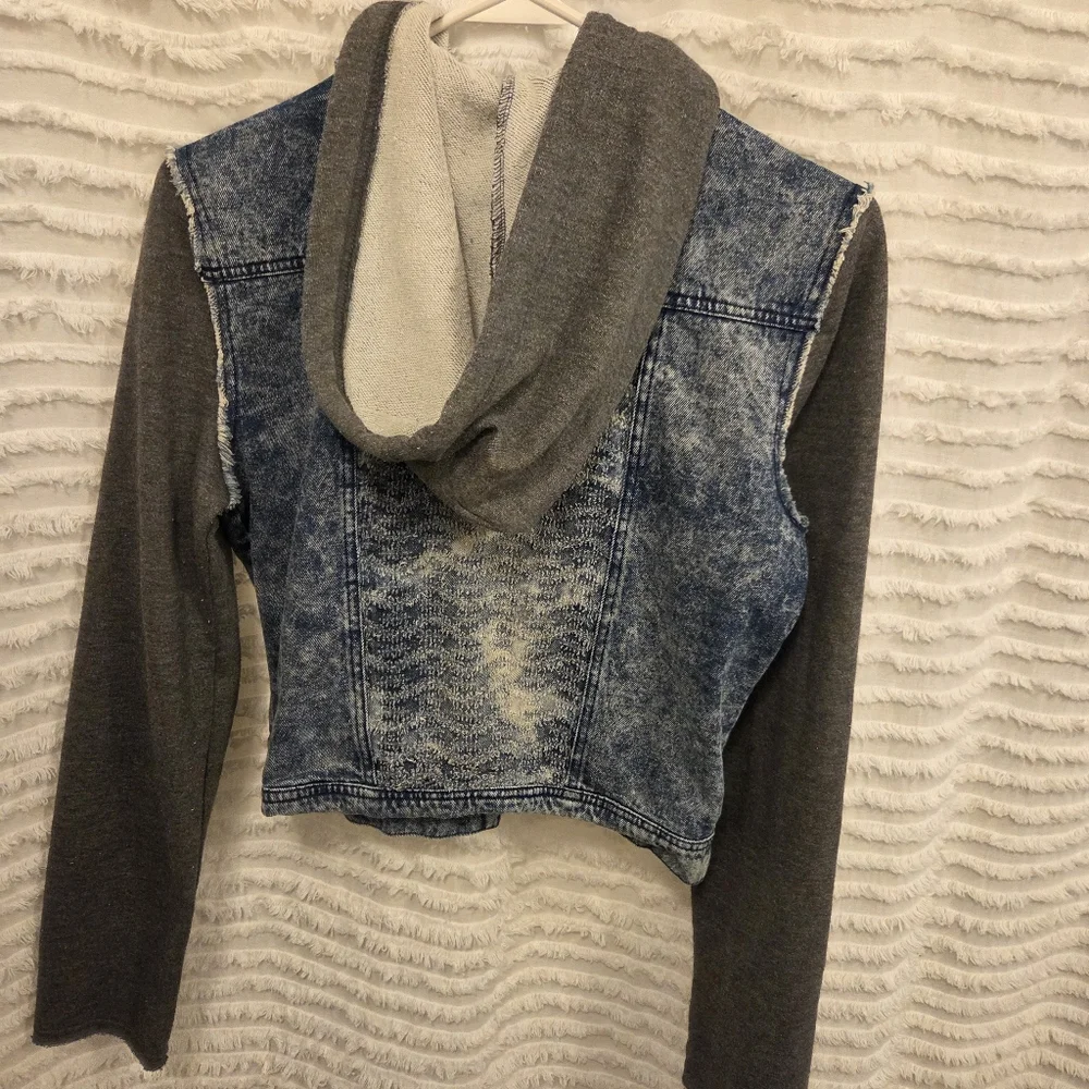 Miss‎ Me Jean Jacket Girls Med Cotton Sleeve hooded Embellished Beaded